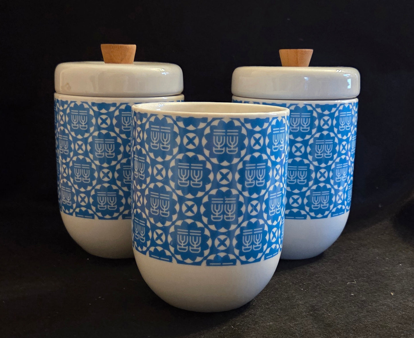 Ching He Huang Vintage Inspired utensil Pot by Typhoon