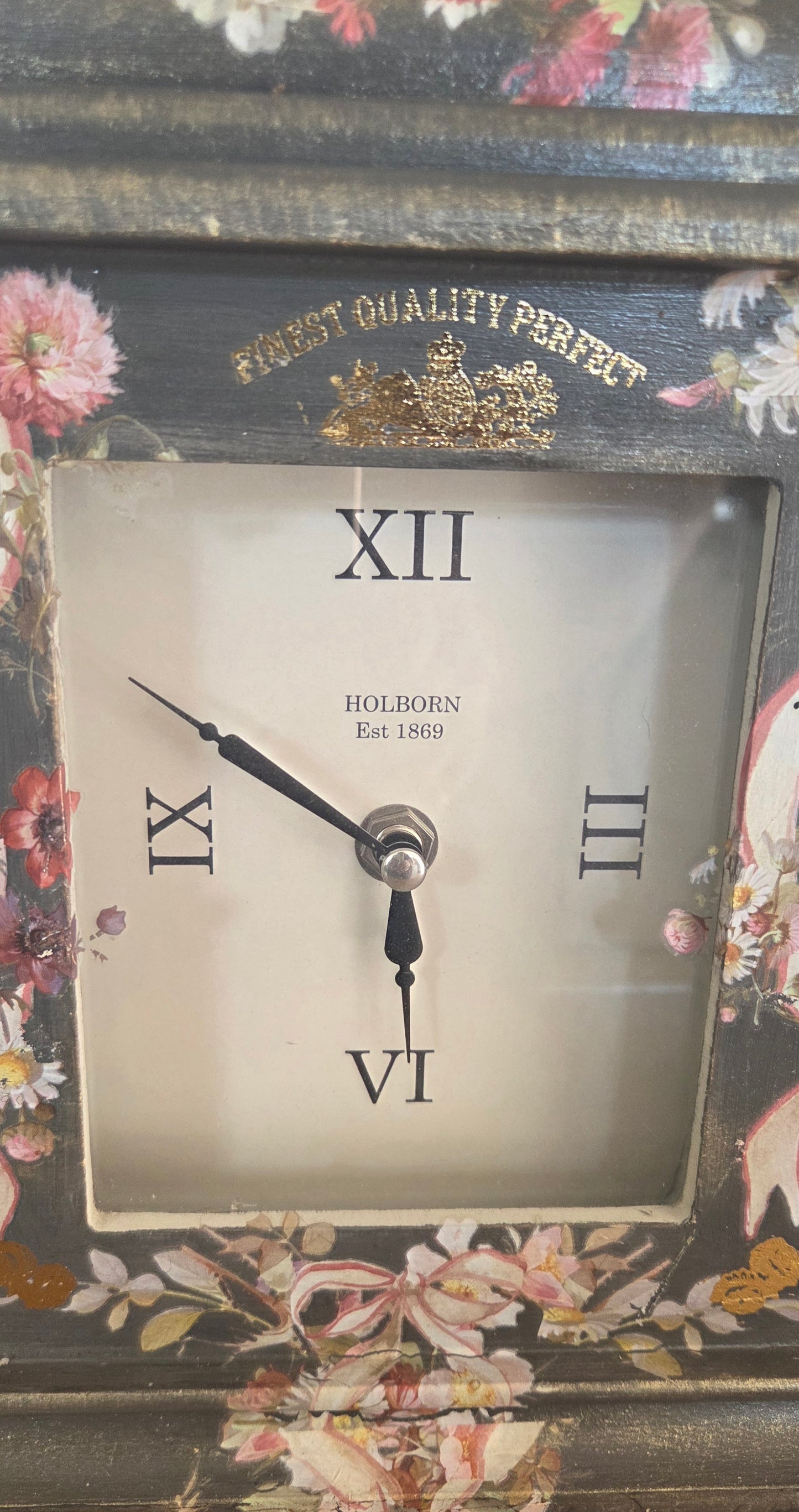 Elegant Hand Decorated Wooden Carriage/Mantel Clock
