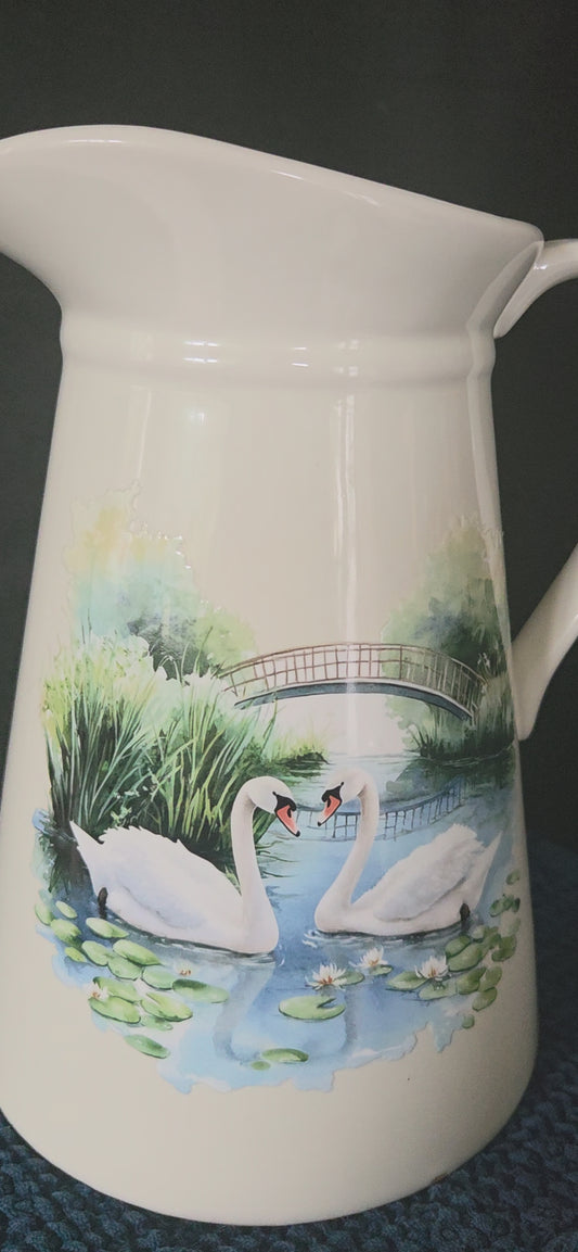 Beautiful Large Swan Pitcher/Jug