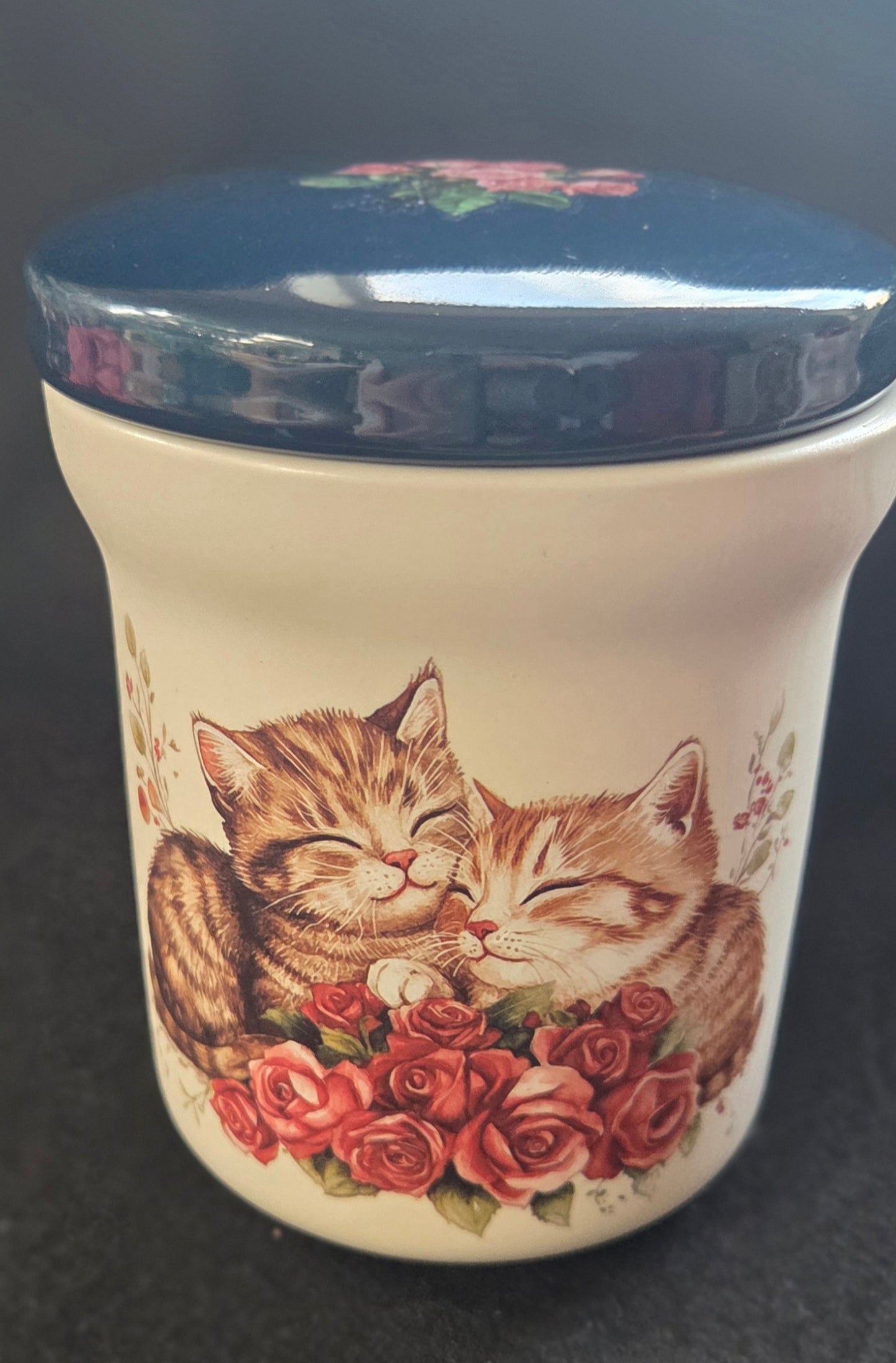 Small Ceramic Kitten Pot with Lid