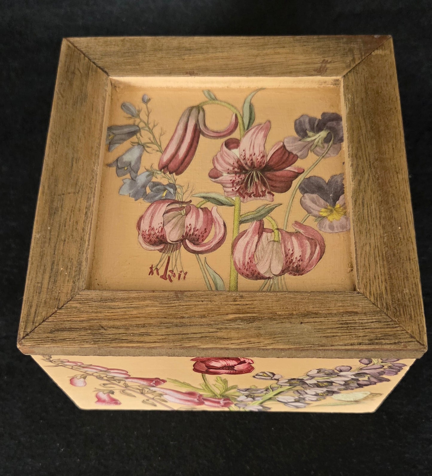 Square Floral Peach Wooden Box