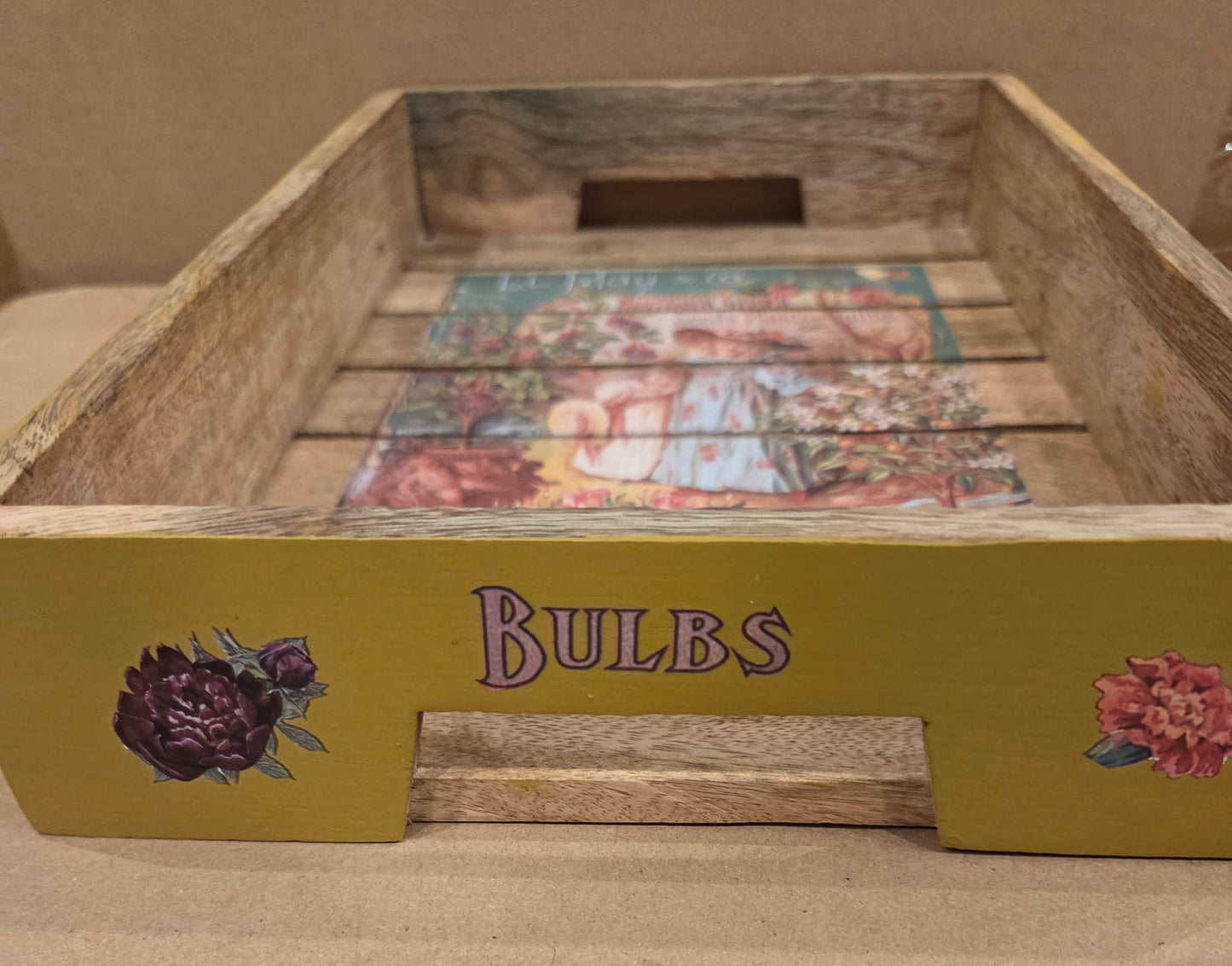 Vintage style slatted trays