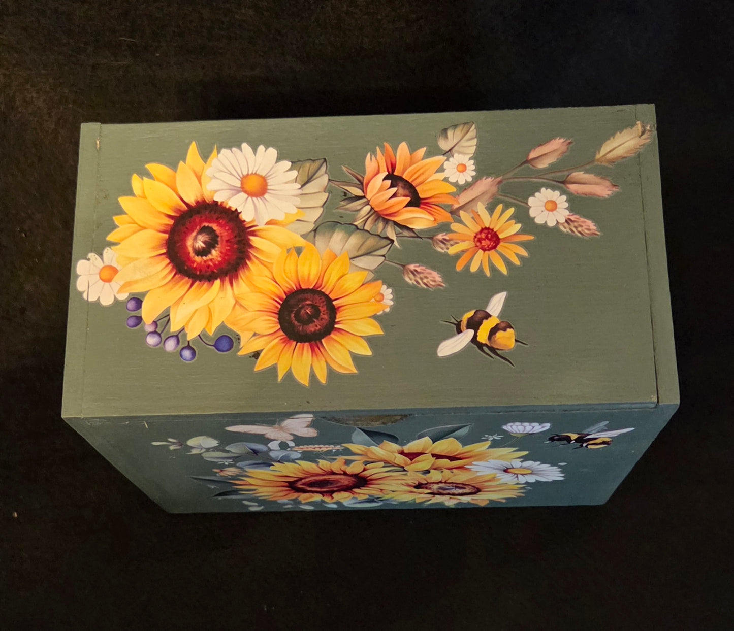 Wooden Sunflower storage (Recipe) box