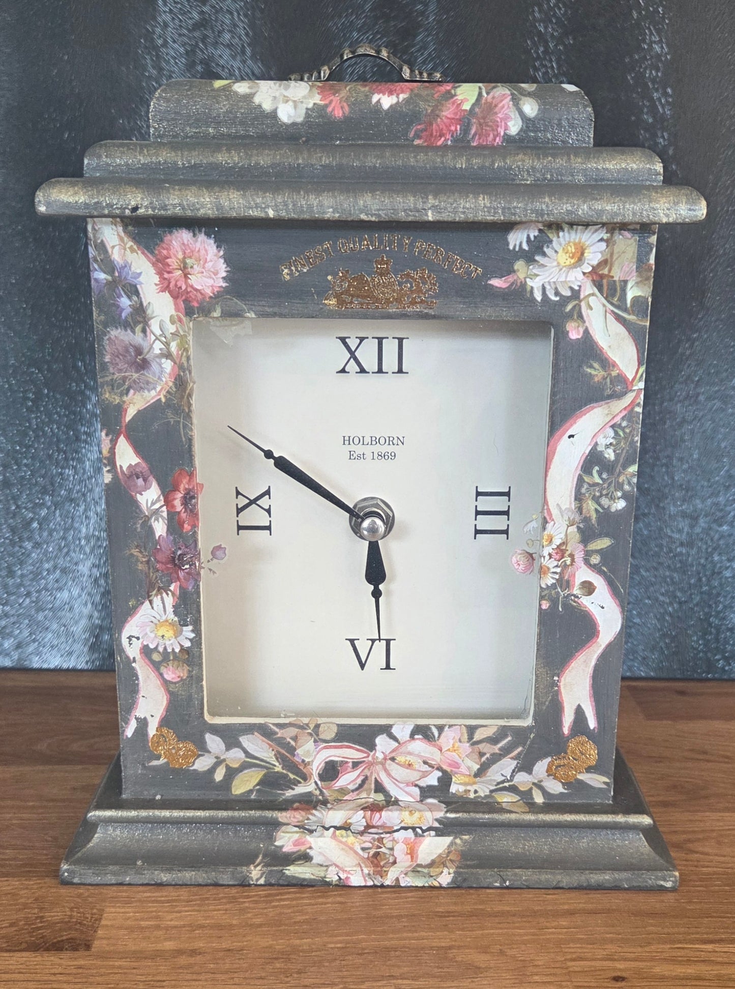 Elegant Hand Decorated Wooden Carriage/Mantel Clock