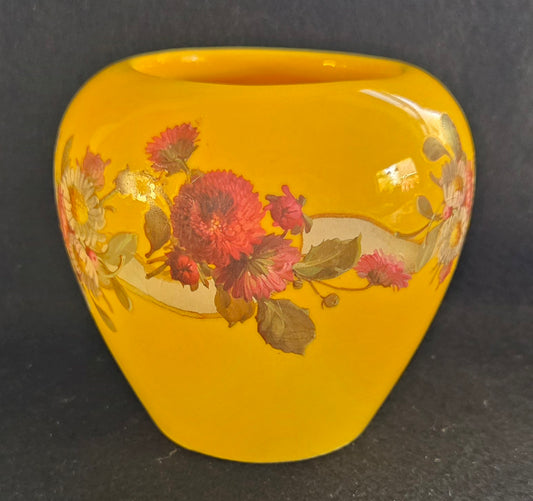 Lovely Spring Yellow Sugar Bowl. (Jug in same range also available seperately)