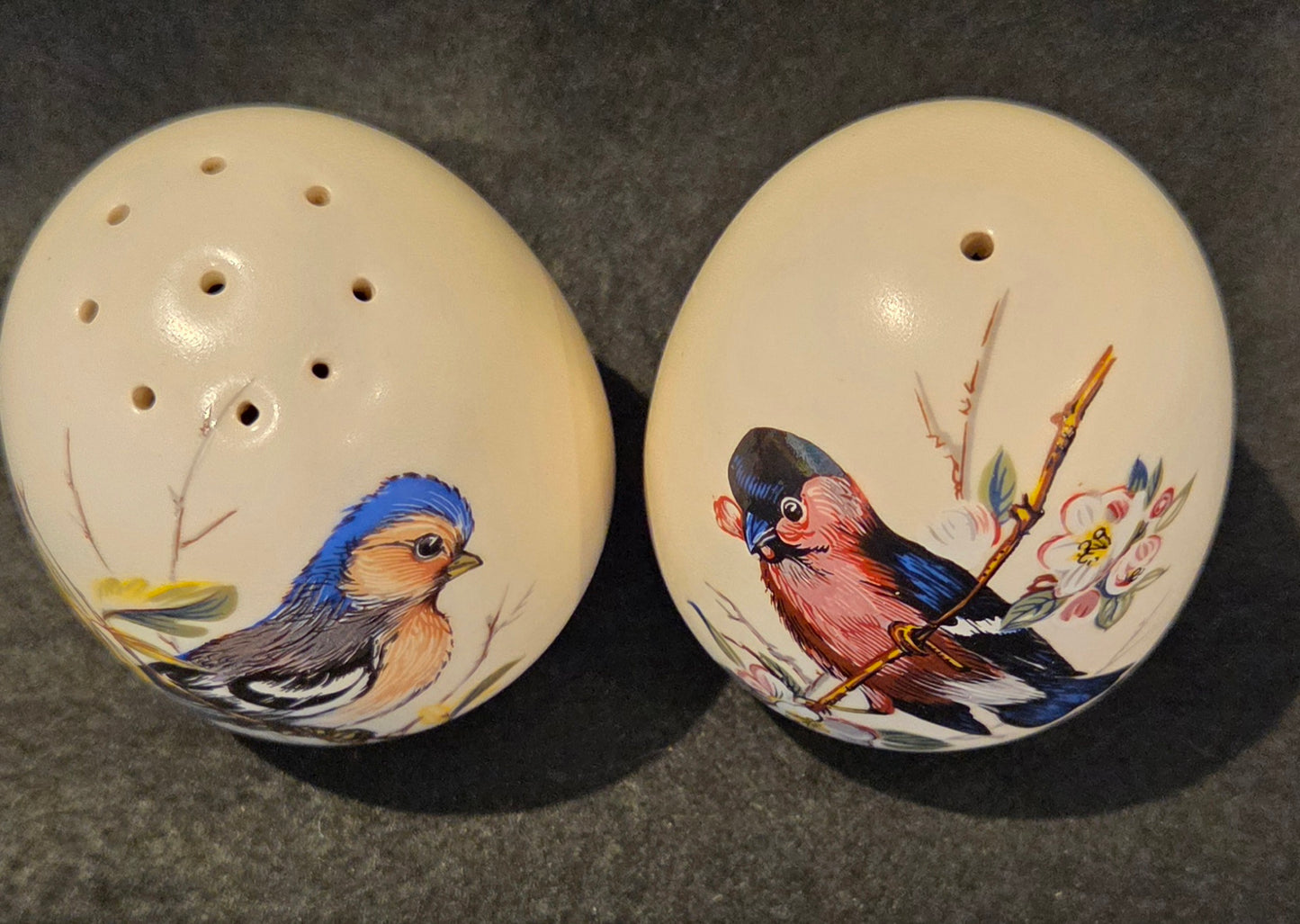 Vintage Axe Vale Bird Salt and Pepper Shakers