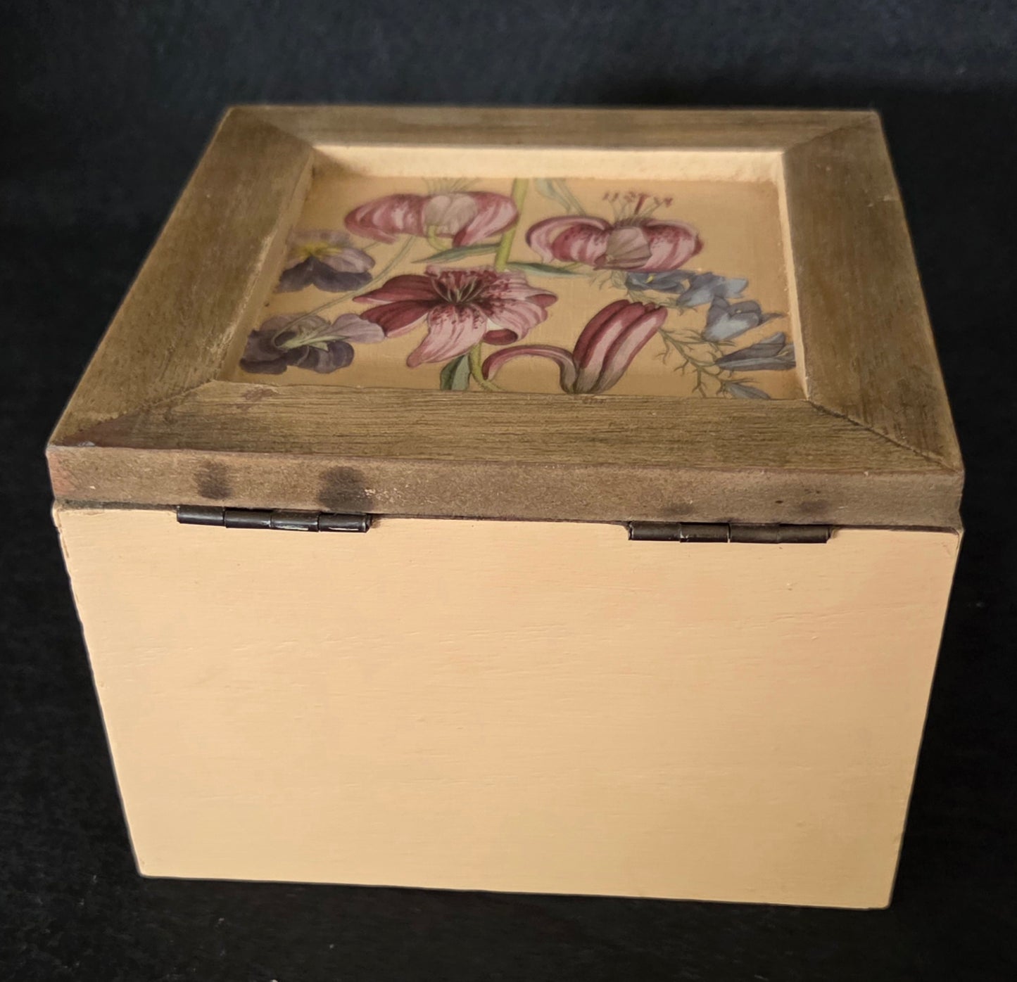 Square Floral Peach Wooden Box