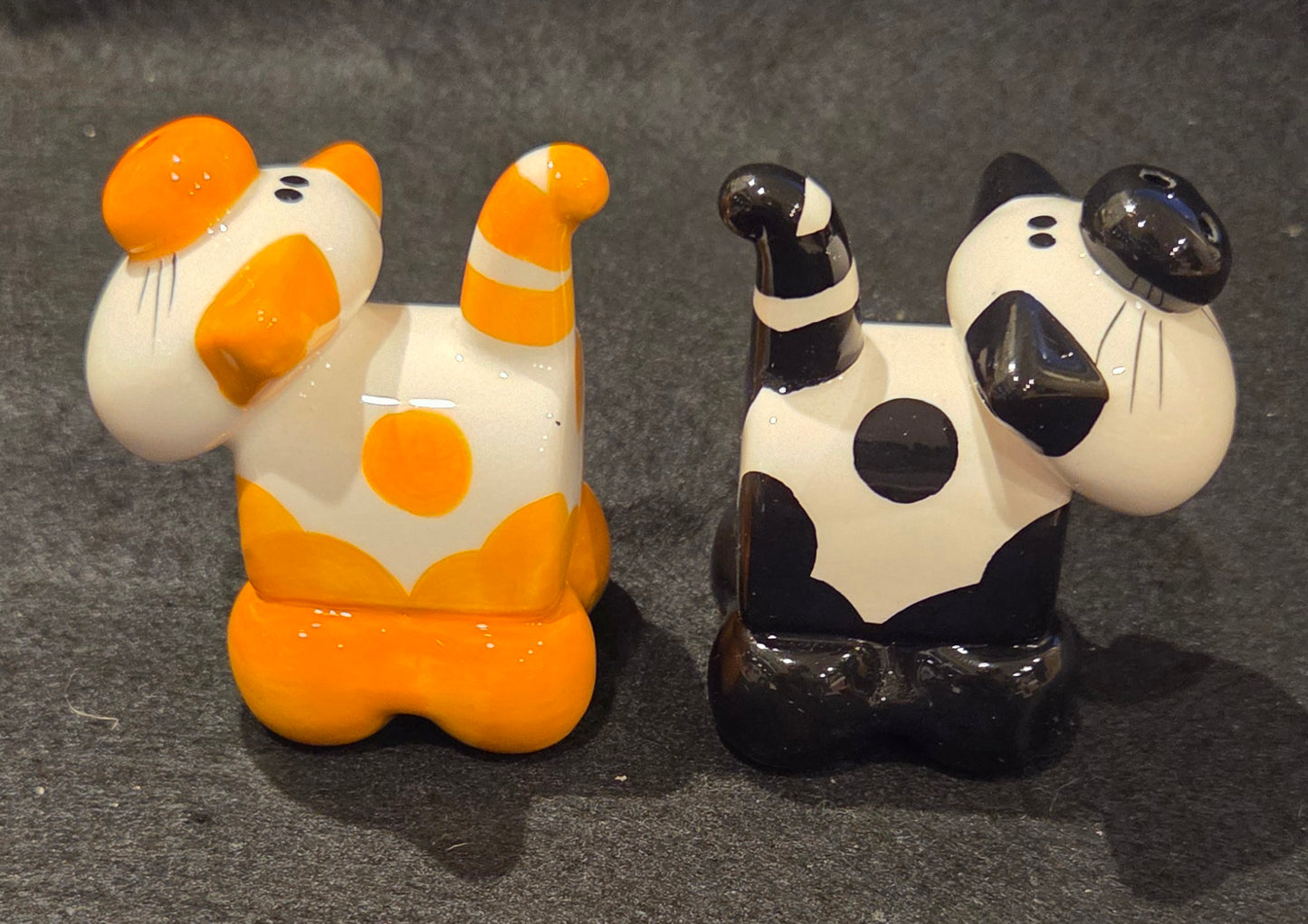 Vintage Fun Cat Salt and Pepper Shakers